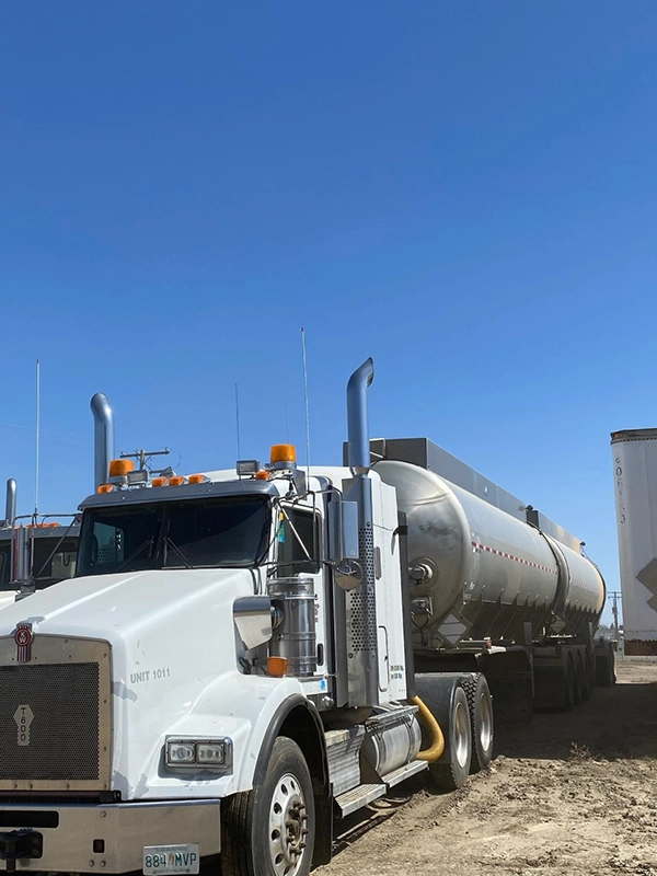 GPE secondary image1 Truck